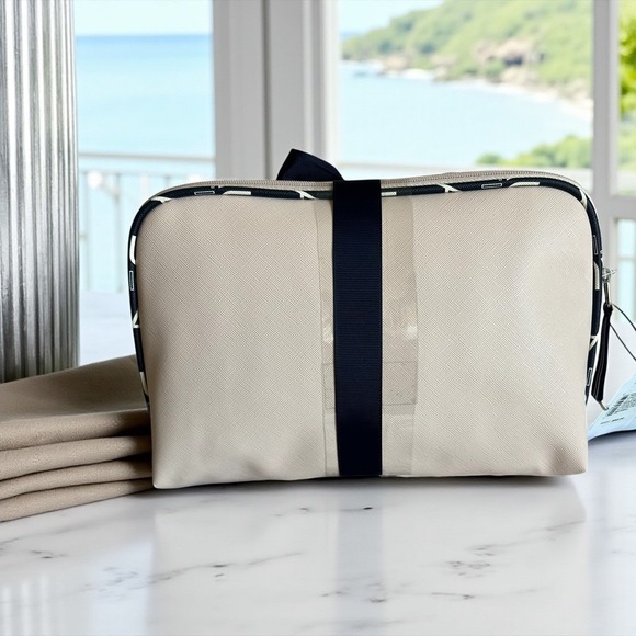 Nautica 2PC Trap Set Travel Cosmetic Makeup Bag Blush Navy NWT - Picture 3 of 8